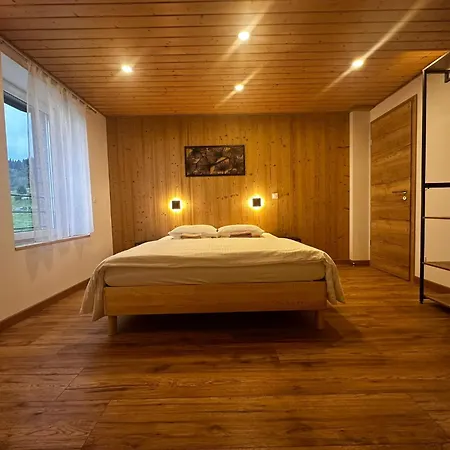 Les Bambi & Jacuzzi Privatif Apartmán La Bresse