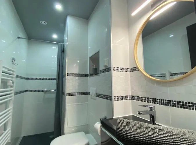 Les Bambi & Jacuzzi Privatif * ラ・ブレス