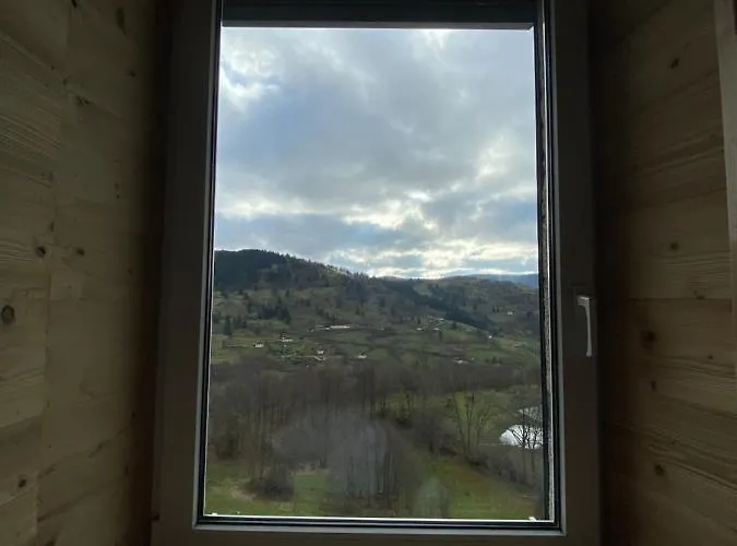 アパート Les Bambi & Jacuzzi Privatif