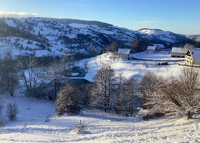 Les Bambi & Jacuzzi Privatif アパート